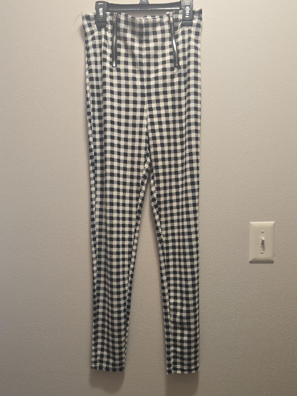 SHEIN Black & White Checkered  Slim  Highwaisted Leggings